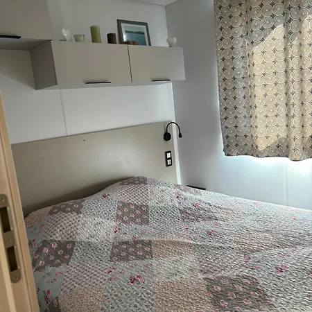 Mobilhome Piscine Κάμπινγκ